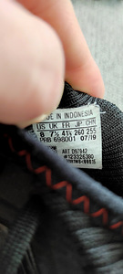 Футбольные бутсы 41,5 Adidas Predator (6 фото из 7)