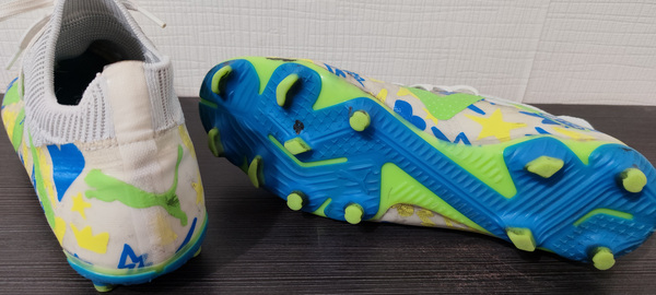 Футбольные бутсы 42 Puma Neymar JR