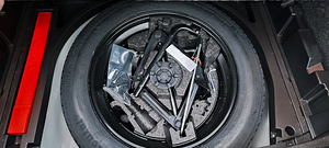 VOLVO V40 (13 foto / 15)