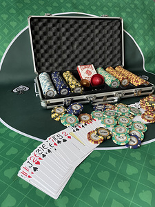 Poker set + round poker mat (4 foto / 5)