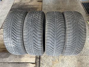 Goodyear Vector 4Seasons 205 50 R17 (1 foto / 8)