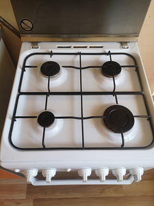 Газовая плита Indesit (2 фото из 4)
