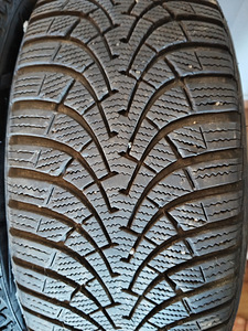 Продам Шины 205/55r16 Goodyear Ultragrip 9. М+S Очень хорошо (2 фото из 4)