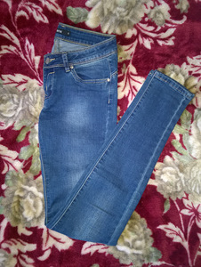 Синие джинсы-скинни, размер 36 (XS-S)