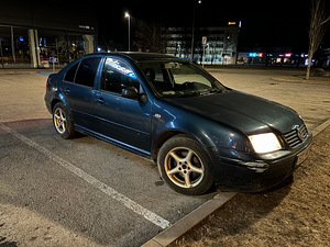 Volkswagen Bora 1.6 77kW (3 foto / 7)
