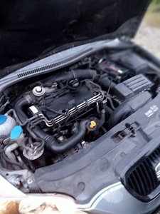 Seat Leon (9 foto / 9)
