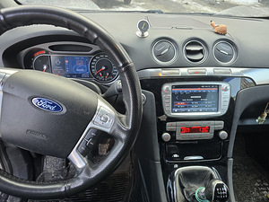 Ford galaxy 2011 2.0 tdi (3 foto / 5)