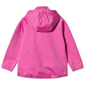 Softshell куртка, размер 134-140 (2 фото из 3)