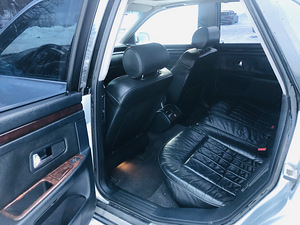 M/V: Audi A8 D2 3.7 169kw V8 Quattro (8 foto / 9)