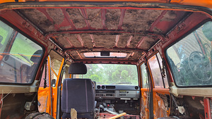 Toyota Landcruiser HJ60 (8 foto / 10)