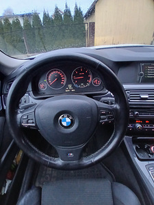 BMW 520 Touring F11 (7 foto / 10)