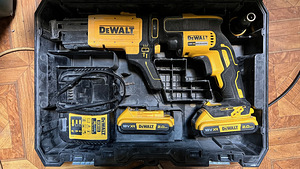 Ленточная отвертка DeWalt DCF620D2K; 18 В; 2x2,0 Ач аккумулятор (1 фото из 3)