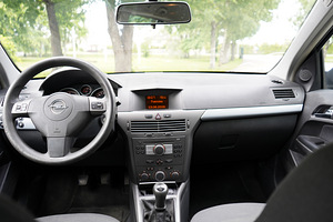 Opel Astra 1.7 D (13 фото из 14)