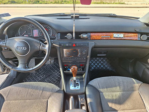 Audi A6 C5 allroad (9 фото из 12)