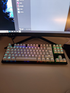 Klaviatuur Razer Huntsman TKL (3 foto / 3)