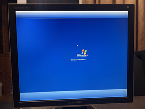 Монитор Samsung SyncMaster 930BF 19” в рабочем состоянии (5 фото из 5)