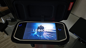 Lenovo Legion GO (2 фото из 5)
