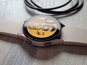 Samsung Galaxy Watch4 LTE (40 mm) (2 foto / 3)