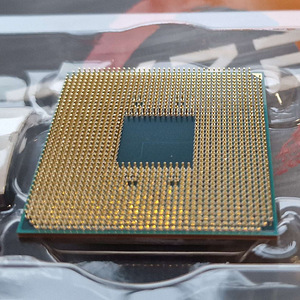 Ryzen 5 5600G CPU (2 foto / 2)