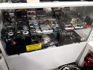 Digikaamerad / kompaktkaamerad /digi fotokaamerad - Garantii (3 foto / 4)