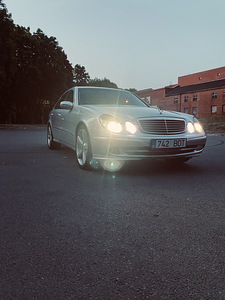 Mercedes e320 4 matic (2 фото из 8)