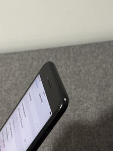 iPhone SE 64gb 2020 (3 foto / 3)
