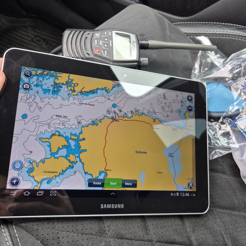 Navionics kaart+tahvel ja Cobra raadiosaatja