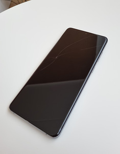 Samsung Galaxy S20+ (2 foto / 7)