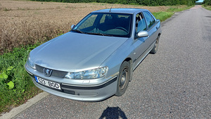 Peugeot 406 (1 foto / 8)