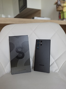 Samsung S22 Ultra 12/256GB (1 foto / 2)