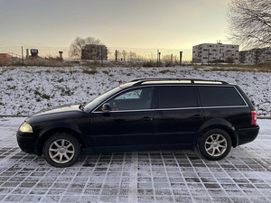 Volkswagen Passat (1.9 TDI) (2 foto / 8)