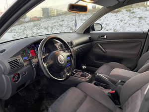 Volkswagen Passat (1.9 TDI) (5 foto / 8)