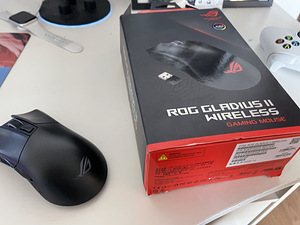 Asus ROG GLADIUS II WIRELESS (1 foto / 1)