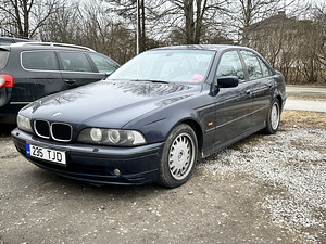BMW 530d (3 фото из 4)