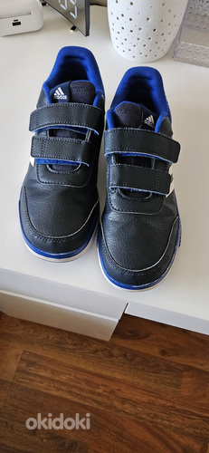 Кроссовки Adidas