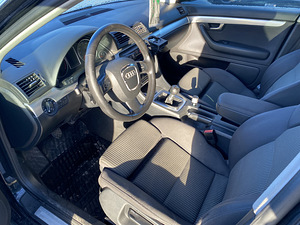 M/V Audi A4 B7, 2.0 103kw, 6k Manual, Quattro, 2006a. (8 фото из 12)