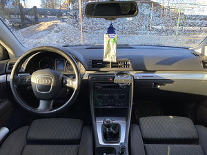 M/V Audi A4 B7, 2.0 103kw, 6k Manual, Quattro, 2006a. (11 фото из 12)