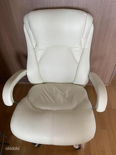 Белое кожаное кресло, размер сиденья XXL (Chairman 402) стул (фото #3)
