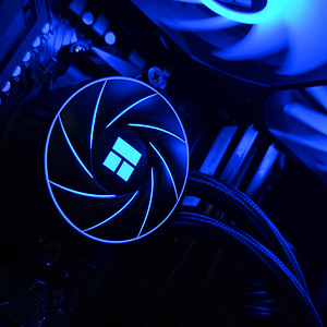 UUS! 4K Mänguarvuti | Ryzen 7 7800X3D + RTX 5070 Ti 16GB (2 foto / 10)