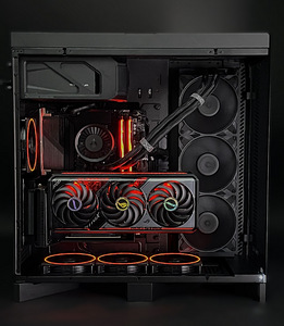 Lauaarvuti "TITAN" \\ Intel i9 14900KF + RTX 5070 12GB (1 foto / 10)