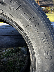 Летние шины 265/60/18 Bridgestone (5 фото из 7)