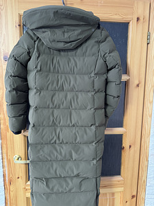 Зимняя куртка (2 фото из 3)
