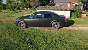 Chrysler 300c (2 фото из 13)