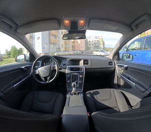 VOLVO V60 T3 2.0 112KW 110000 km 2015 (10 foto / 13)
