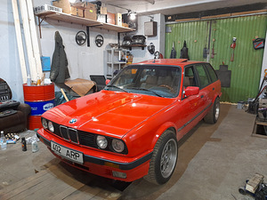 BMW 318i (5 фото из 7)