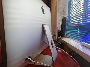 iMac (27-inch, Late 2009) (5 foto / 5)