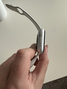 Apple Watch 3 42mm (4 фото из 5)