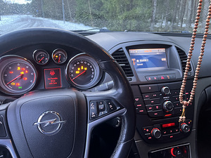 Opel Insignia 2,0D 96Kw Sport Tourer (7 foto / 9)