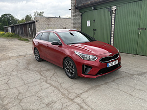 Kia Ceed GTline 1,5 bensiin/hybriid 2021 (2 foto / 7)
