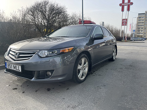Honda Accord executive 2.4 (6 foto / 15)